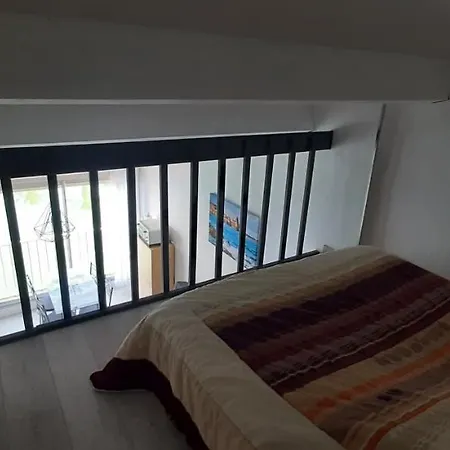 Vue Magique Sur La Marina - En Duplex, Les Pieds Dans L'eau *